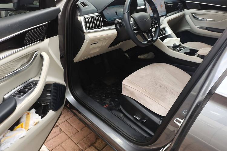 Used BYD Song PLUS New Energy 2023 Champion Edition EV 520KM Prestige Model