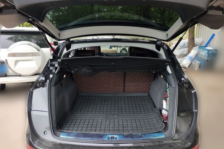 Used Audi Q5 2017 Plus 40 TFSI Comfort Model Trunk