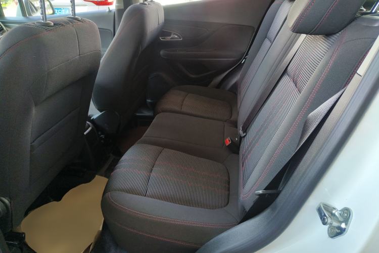 Used Buick Encore 2015 1.4T Automatic Two-Wheel Drive Urban Elite Version Left Rear Seat