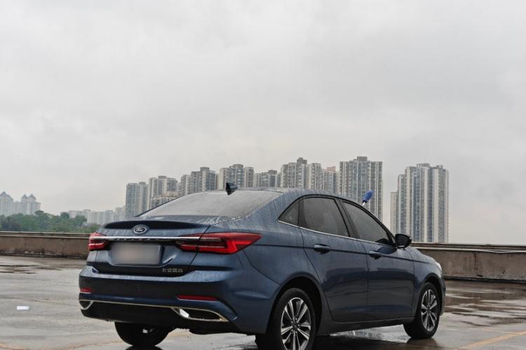 Used Ford Escort 2021 1.5L Automatic Diamond Edition Exterior 2