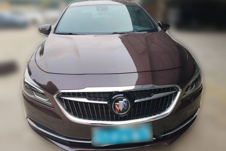 Used Buick LaCrosse 2016 28T Luxury Version Front
