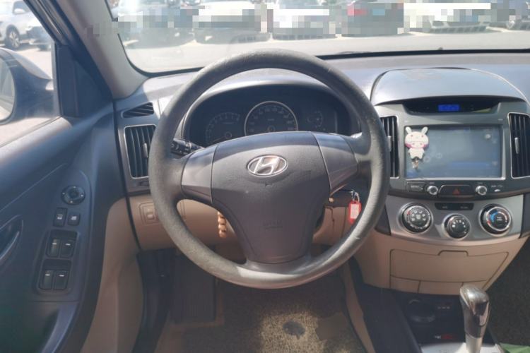 Used Hyundai Celesta 2011 1.6L Automatic Comfort Edition Steering Wheel