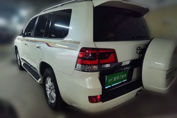 Used Toyota Land Cruiser 2018 4.0 GX-R Eight Cylinders No Winch Outboard Mount Middle East Rear Left 45 Deg