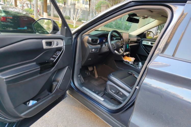 Used Ford Explorer 2020 EcoBoost 285 4x4 Titanium Edition 7-Seater
