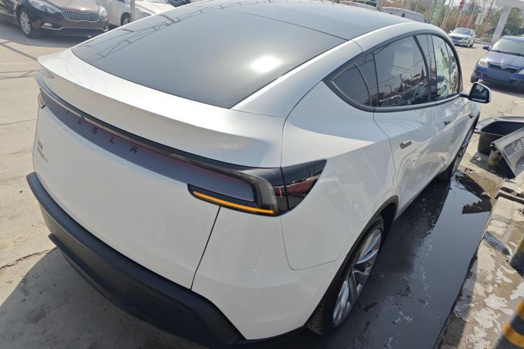 Used Tesla Model Y 2025 Rear-Wheel Drive First Edition