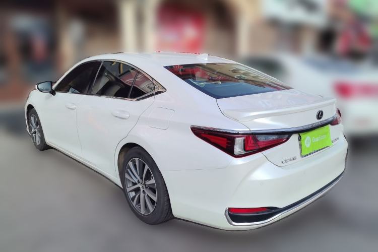 Used Lexus ES 2018 200 Excellence Edition China V Standard
