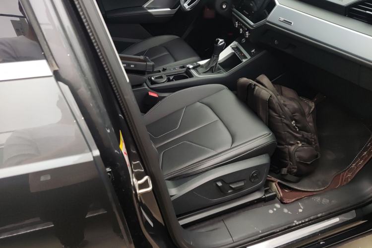 Used Audi Q3 2021 35 TFSI Advanced Style Edition Right Front Seat