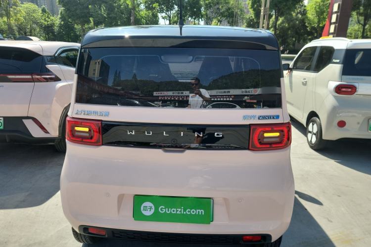 Used Wuling Hongguang MINIEV 2022 Macaron Premium Model – Lithium Iron Phosphate