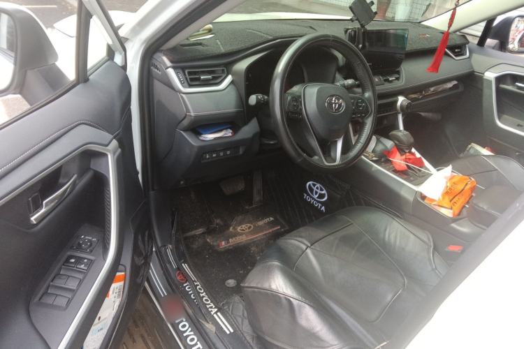 Used Toyota RAV4 2023 Dual-Engine 2.5L E-CVT Two-Wheel Drive Elite Plus Edition Driver Seat