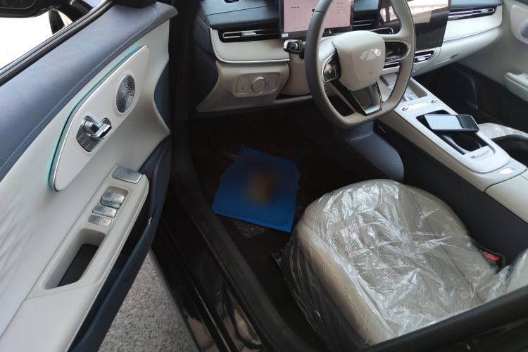 Used Chery Fengyun A8L 2025 1.5 TGDI 145 km Luxury Version Interior 3