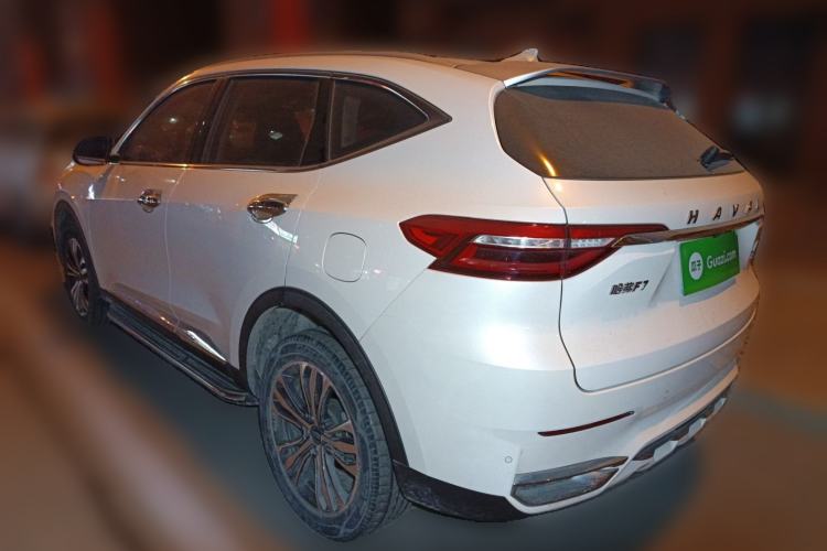 Used Haval F7 2019 2.0T Two-Wheel Drive i-Van China V standard
