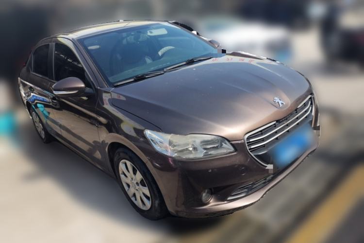 Used Peugeot 301 2014 1.6L Automatic Comfort Edition Front Right 45 Deg