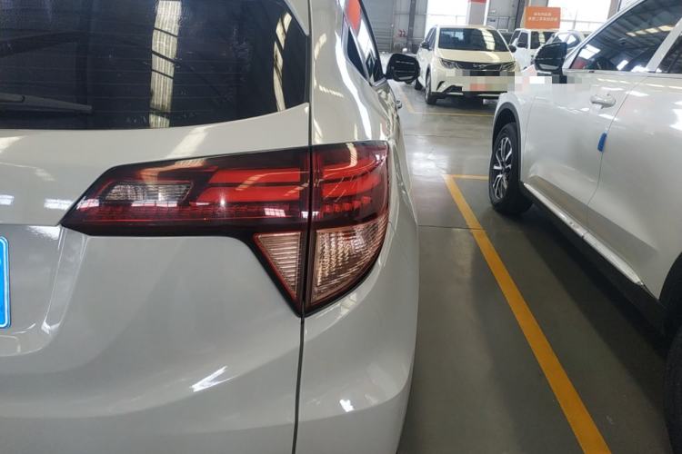 Used Honda Vezel 2017 1.8L CVT Front-Wheel Drive Pioneer Edition
