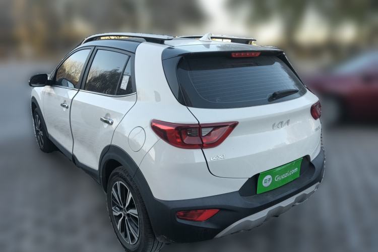 Used Kia kx1 Stonic 2021 1.4L CVT Sunroof Model
