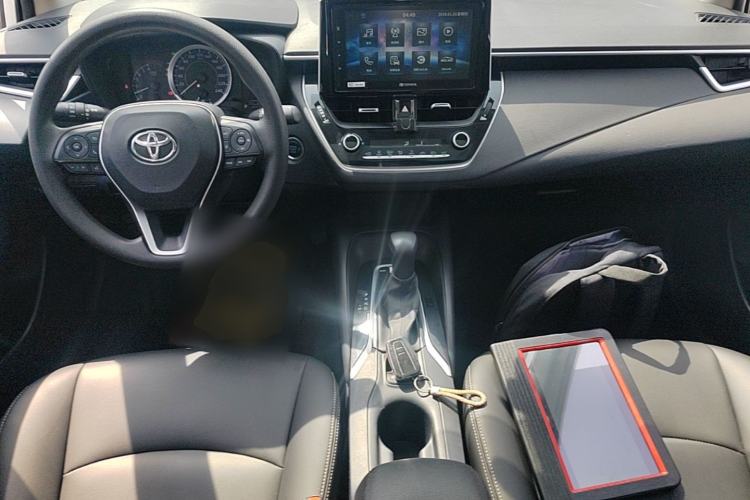 Used Toyota Corolla 2019 1.2T S-CVT GL-i Elite Edition Center Console