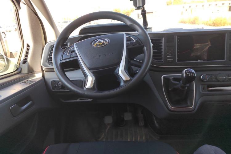 Used SAIC MAXUS Xintu V80 2025 PRO Aoyuntong 2.0T Manual Long Wheelbase Mid-Height 6/7/8/9-Seater
