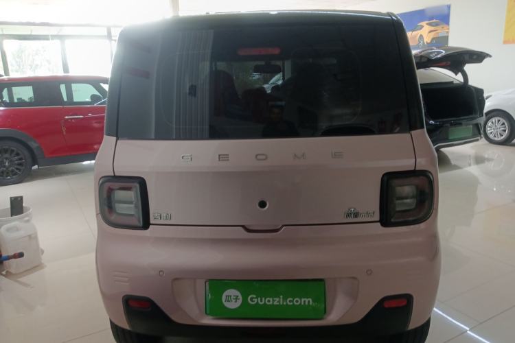 Used Geely Galaxy Panda 2023 Panda Mini 200km Endurance Bear
