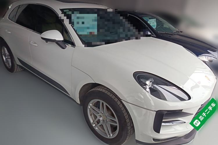 Used Porsche Macan 2021 Macan 2.0T Front Right 45 Deg