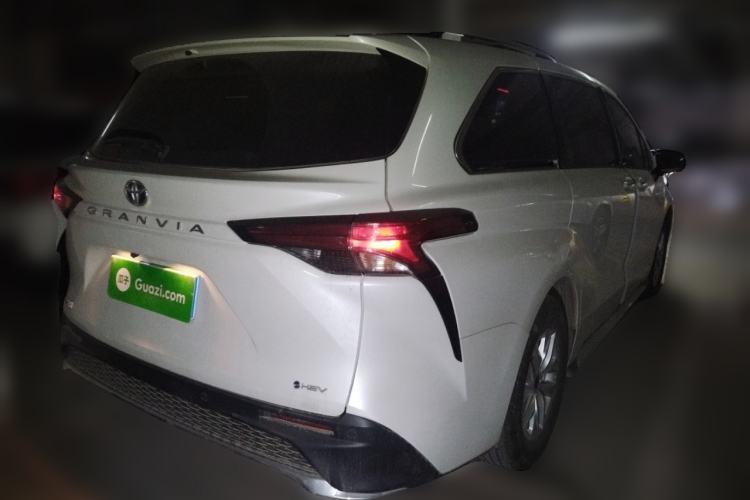 Used Toyota Granvia 2024 2.5L Hybrid Comfort Edition Rear Right 45 Deg