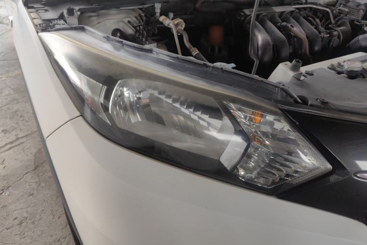 Used Honda Vezel 2015 1.5L CVT two-wheel drive Comfort trim Right Front Headlight