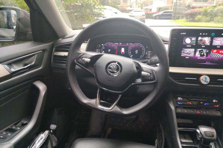 Used Skoda Kodiaq 2022 TSI330 7-Seater Two-Wheel-Drive Luxury Edition