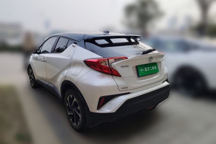 Used Toyota IZOA 2018 2.0L Yichi Edition China V Standard