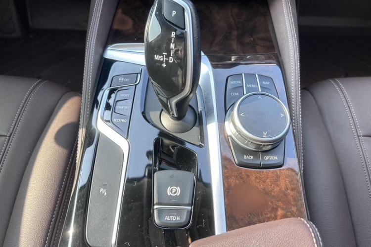 Used BMW 5 Series 2020 525Li Luxury Package