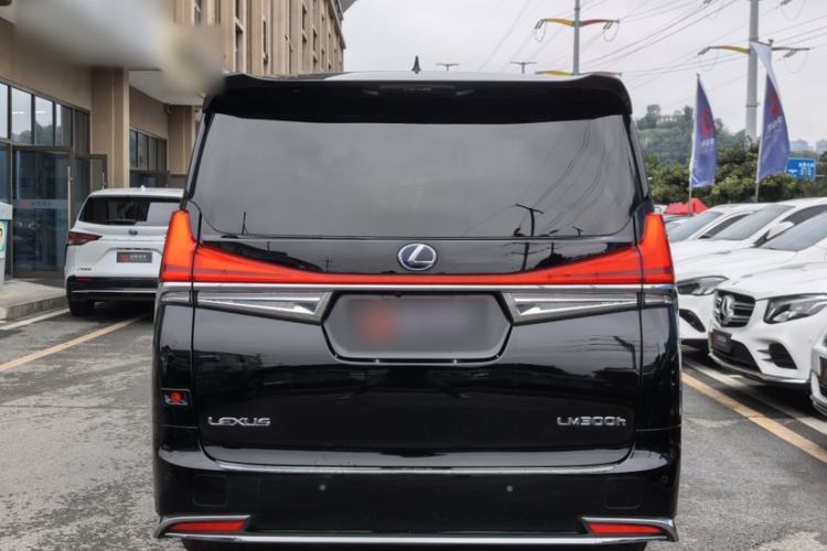 Used Lexus LM 2020 300h Seven-Seat Elegant Edition