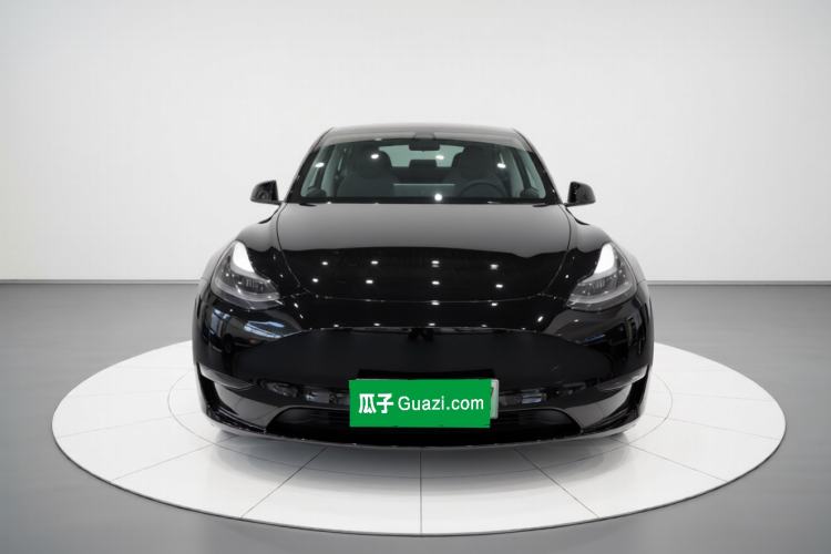 Used Tesla Model Y 2021 Long-Range All-Wheel-Drive Version
