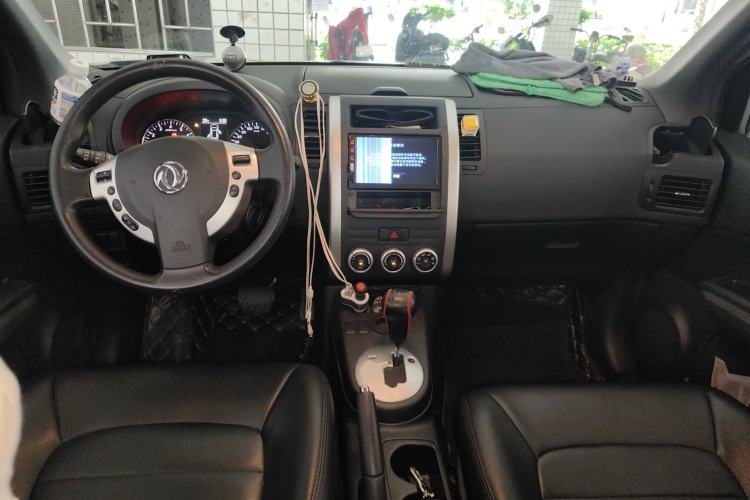 Used Dongfeng Fengdu MX6 2016 2.0L CVT Two-Wheel Drive Excellence Edition