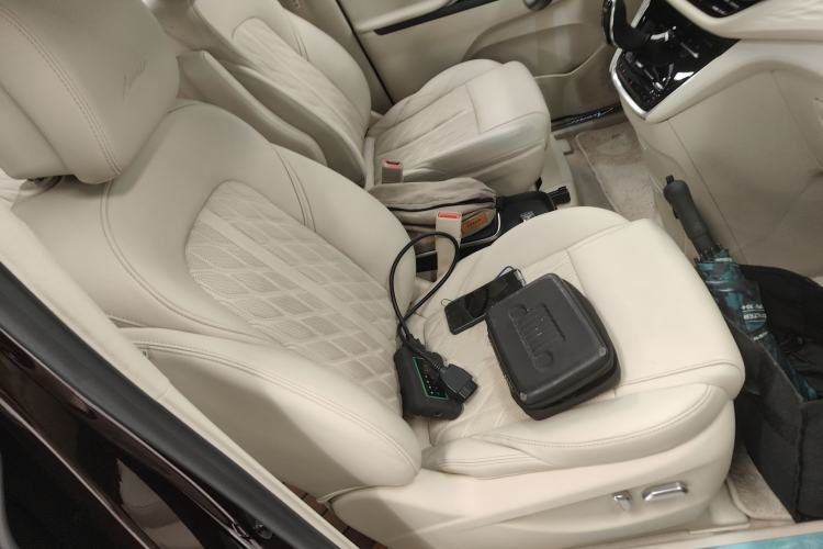 Used Buick GL8 2020 Avenir Avia Six-Seat Deluxe Edition
