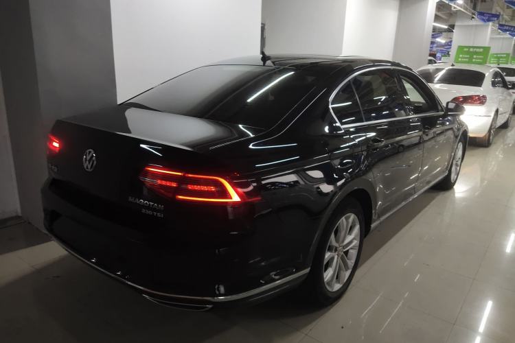 Used Volkswagen Magotan 2019 330TSI DSG Luxury Version China VI Standard Rear Right 45 Deg