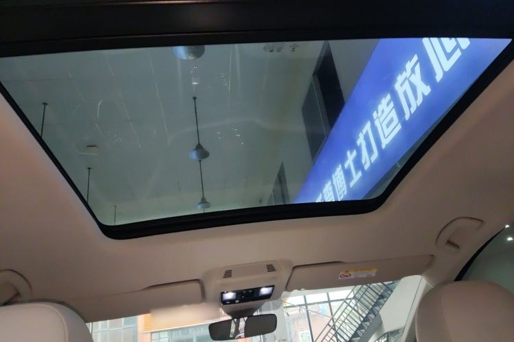 Used Volkswagen Viloran 2023 380TSI Luxury Edition Headliner