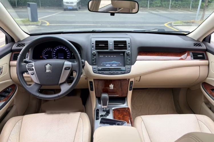 Used Toyota Crown 2012 2.5L Royal Leather Edition
