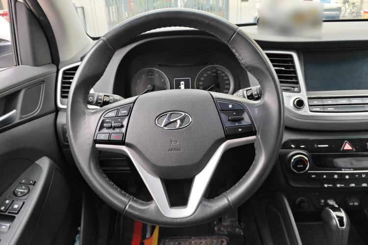 Used Hyundai Tucson 2015 1.6T Dual-Clutch Two-Wheel-Drive Smart Model