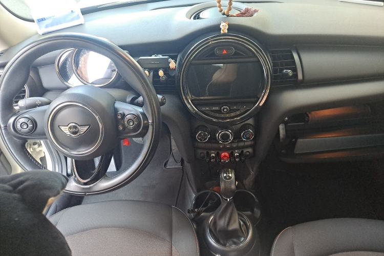 Used MINI 2016 1.2T ONE Pioneer Edition Center Console