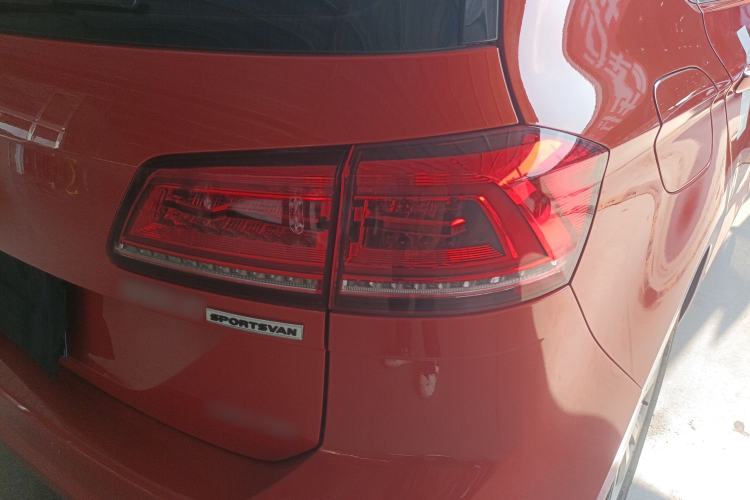 Used Volkswagen Golf Sportsvan 2016 230TSI Automatic Trend Edition
