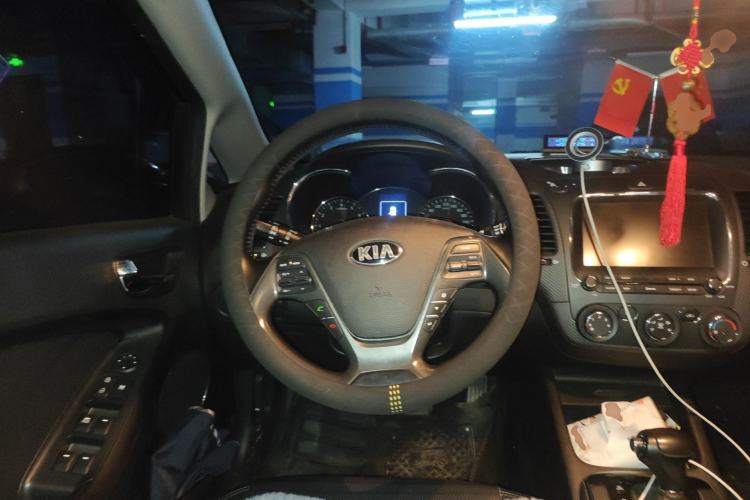 Used Kia K3 2016 1.6L Automatic DLX Steering Wheel