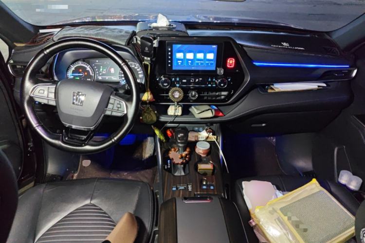 Used Toyota Crown Kluger 2021 2.5L HEV Four-Wheel Drive Luxury Edition Center Console