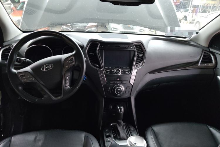 Used Hyundai Santa Fe Classic 2013 3.0L Four-Wheel Drive Luxury Edition 7 Seats Euro IV Center Console