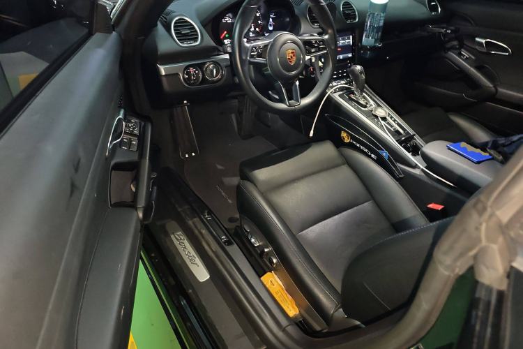 Used Porsche 718 2018 Boxster 2.0T Driver Seat