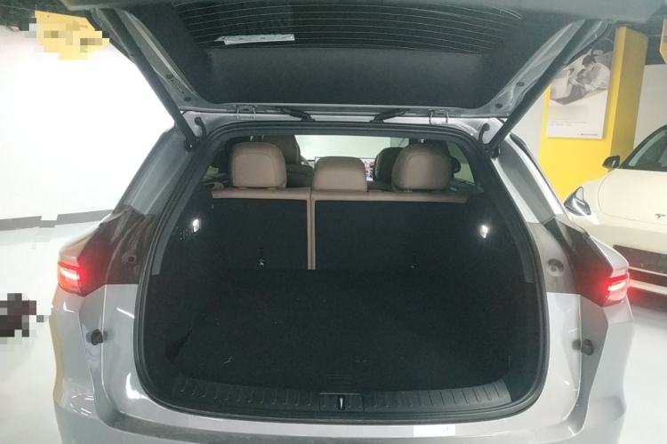 Used Li Auto Li Auto i6 2025 Model Two-Wheel-Drive Standard Type
