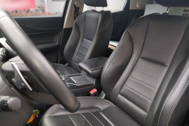 Used Wey VV5 2020 1.5T Two-Wheel Drive Color Pioneer
