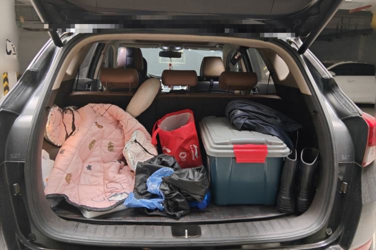 Used Hyundai Tucson 2015 1.6T Dual-Clutch Two-Wheel-Drive Leading Model Trunk