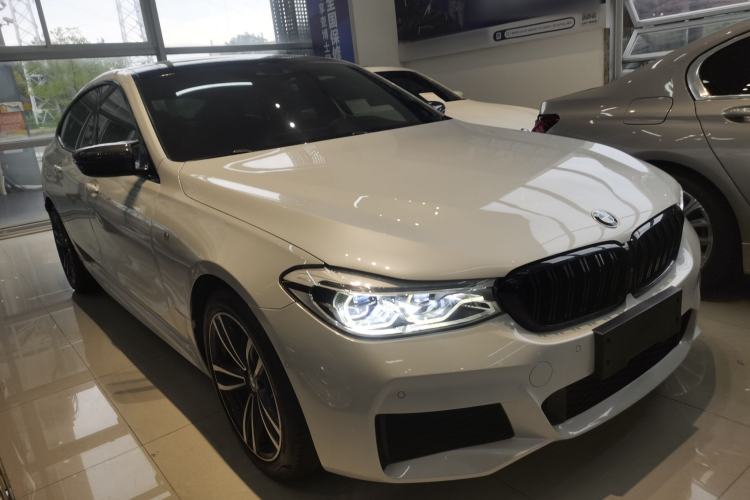 Used BMW 6 Series GT 2020 630i M Sport Package Front Right 45 Deg