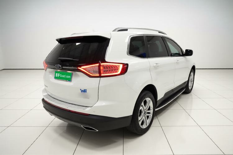 Used Ford Edge 2015 2.0T GTDi Two-Wheel-Drive High-Line Version