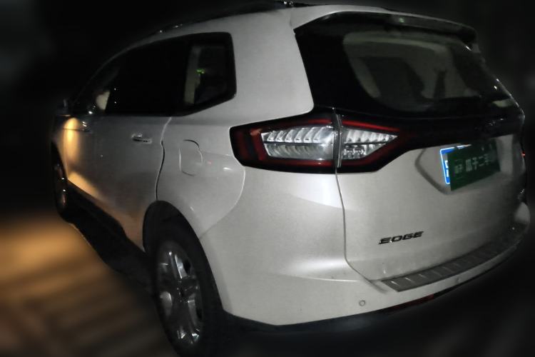 Used Ford Edge 2016 EcoBoost 245 Two-Wheel-Drive Titanium 7-Seater
