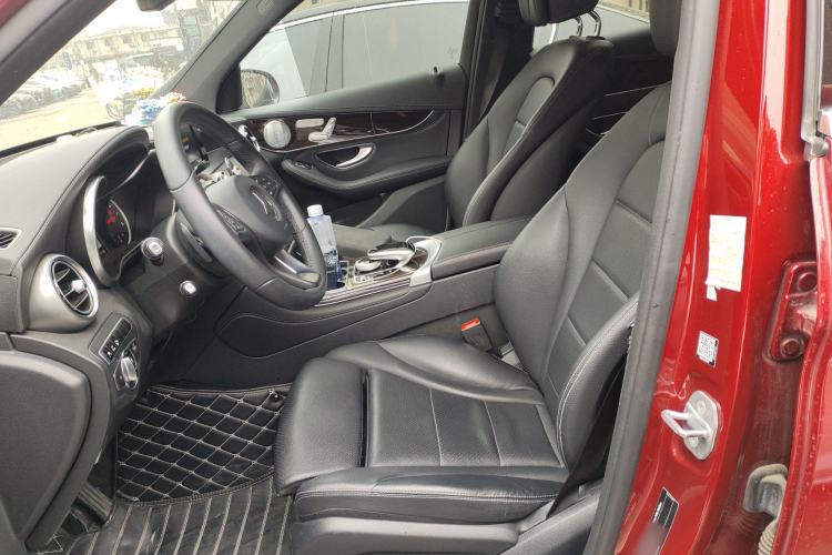 Used Mercedes-Benz GLC 2016 GLC 260 4MATIC Luxury Model