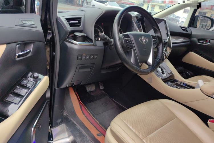 Used Toyota Vellfire 2023 Crown Dual-Engine 2.5L HV Luxury Edition