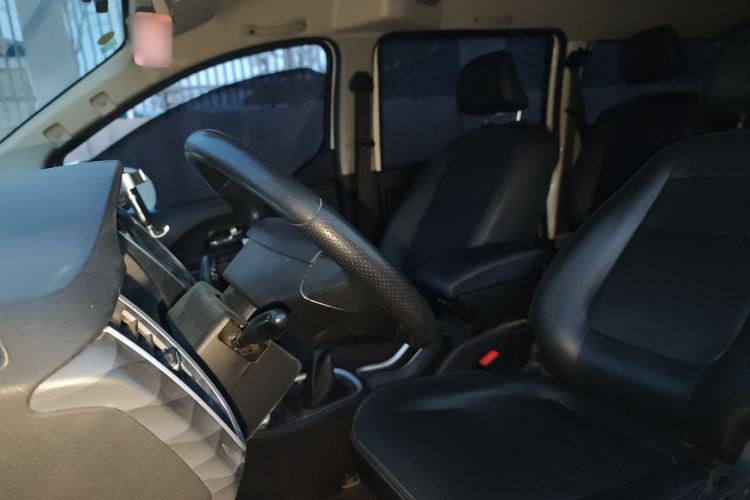 Used Jinbei Gold Hiace M Classic 2022 Panda Edition 1.5L Travel Lion Passenger Van 7 Seats